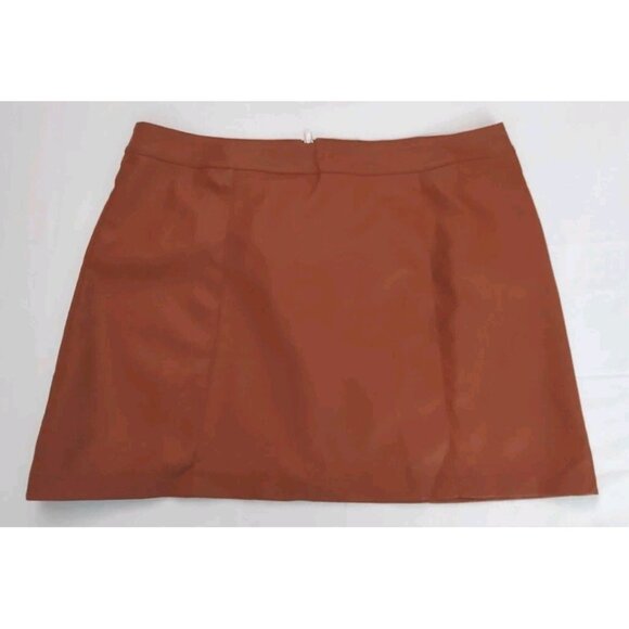 Forever 21 Plus Size Faux Leather Slit Mini Skirt Women 3X Brown Zip Back NEW - Picture 1 of 9